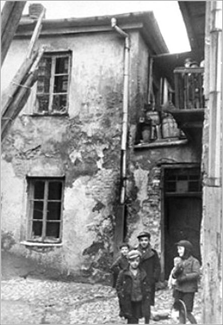 Jewish children play in a courtyard in Krakow